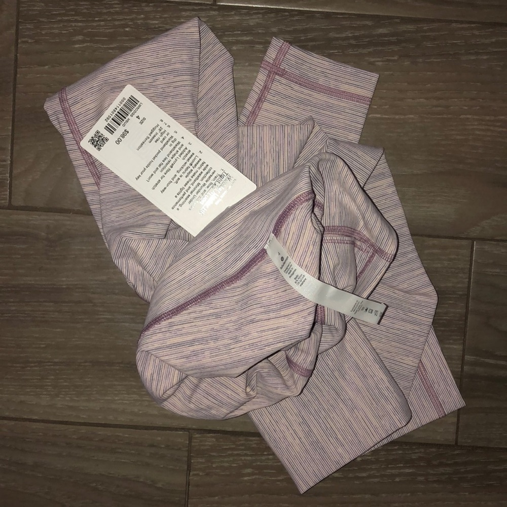 Lululemon Wunder Under 28” - Picture 2 of 5